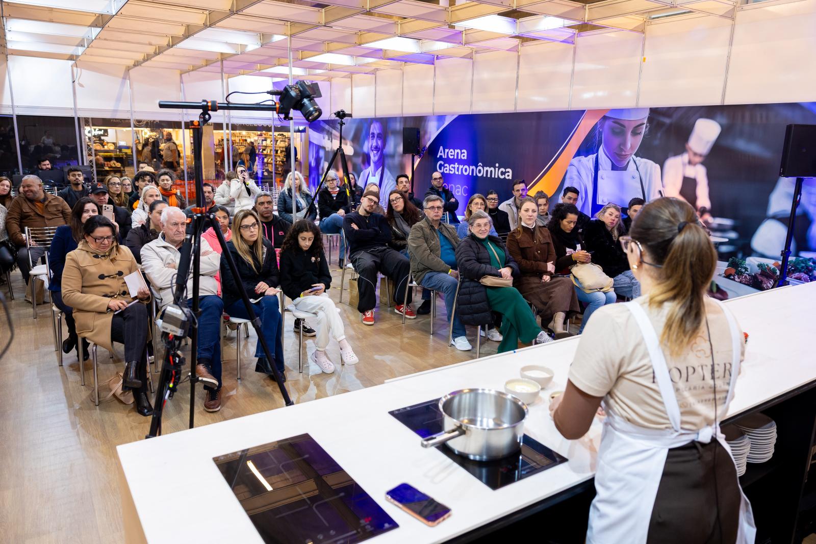 Feira da Louça 07/09/26 |Influenciadora Amandha Louise