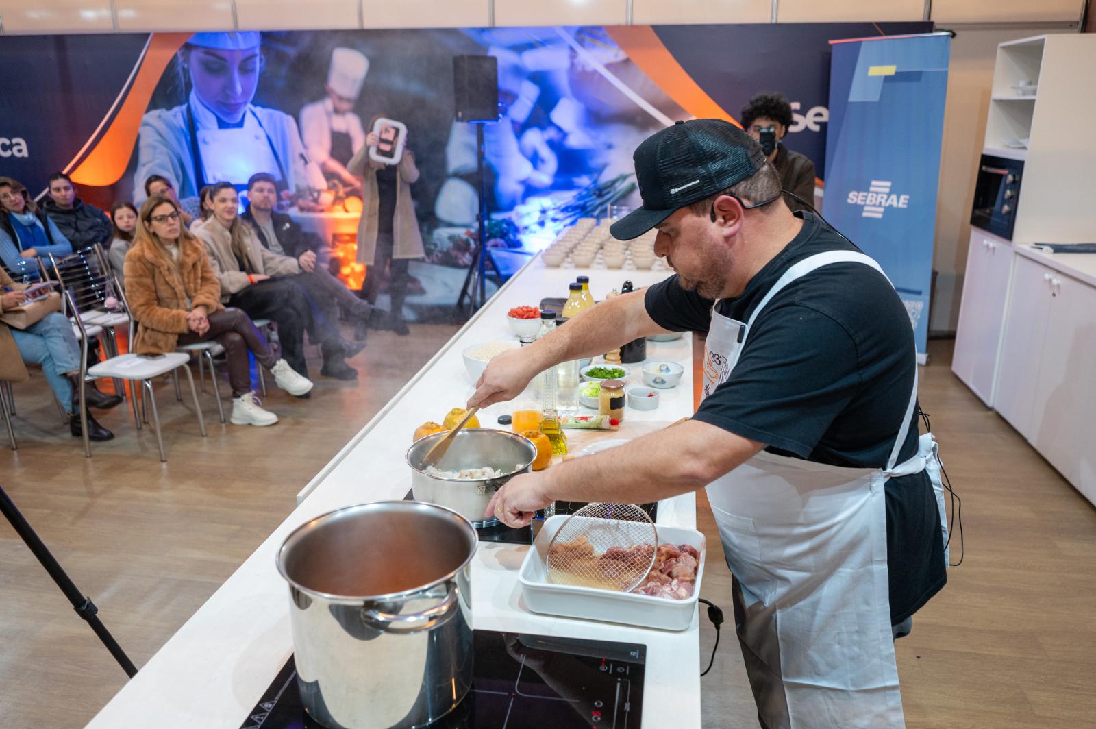 Feira da Louça 10/09/26 | Influenciador Ademir Martinez